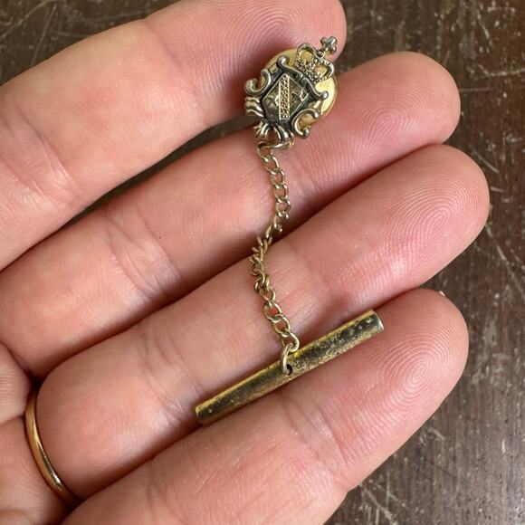 SWANK Gold tone Royal Crest Tie Pin - Picture 3 of 5